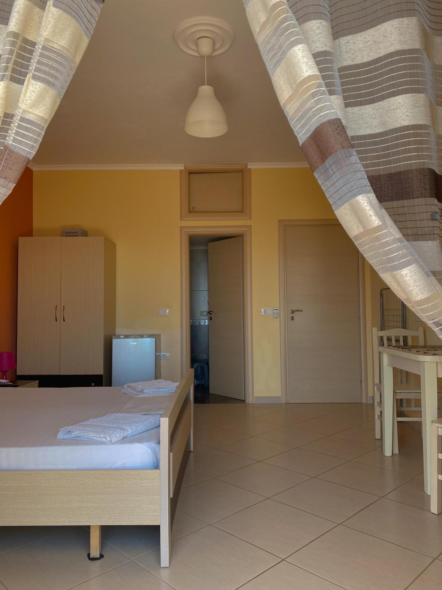 Dhori House Dhërmi Exteriör bild